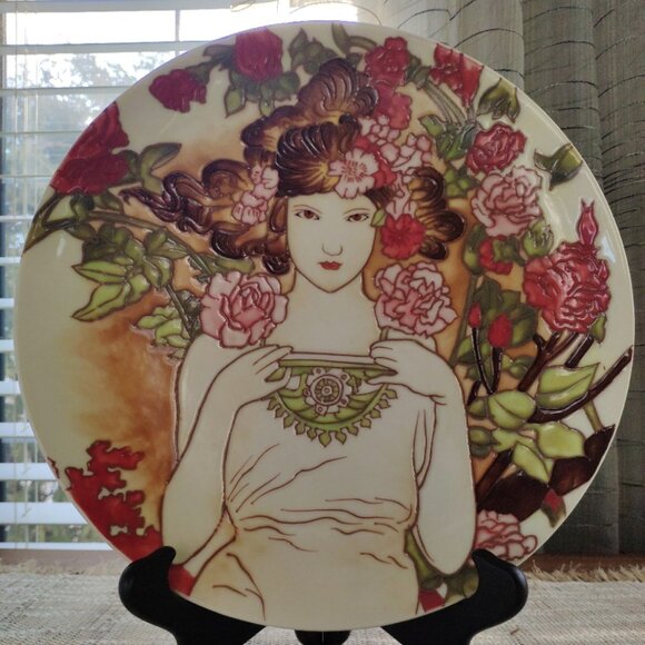 Benaya by Innovation VTG Plate U.K. Hand Painted Art Nouveau Floral Woman 10.5" - Picture 7 of 13